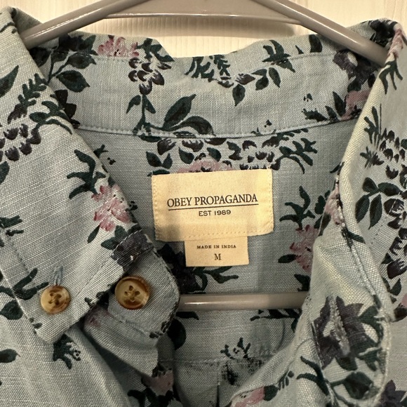 Obey long sleeve button down shirt - Picture 1 of 4